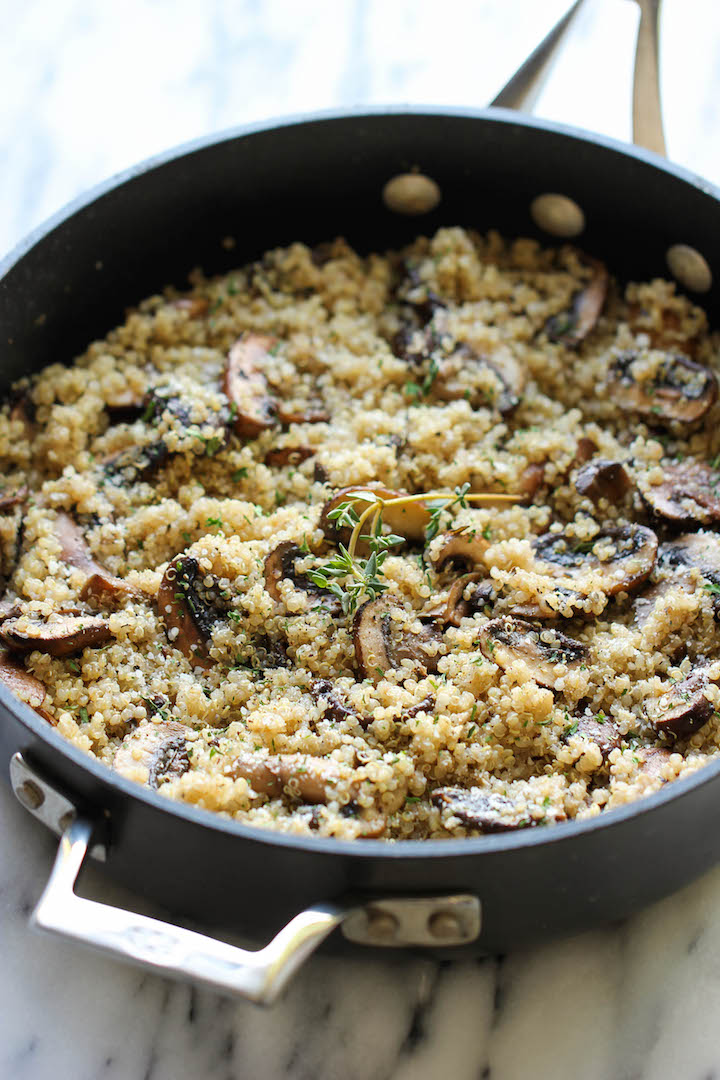 Garlic Mushroom Quinoa - An easy, healthy side dish that you'll want to make with every single meal!