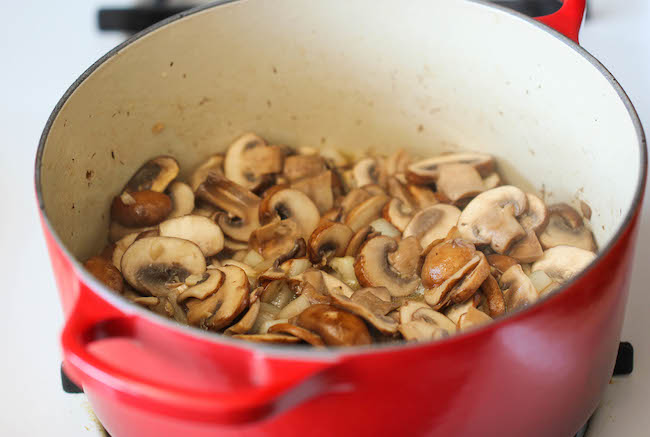 Homemade Cream of Mushroom Soup - The creamiest mushroom soup that tastes like the canned stuff but it's healthier, creamier and tastier!