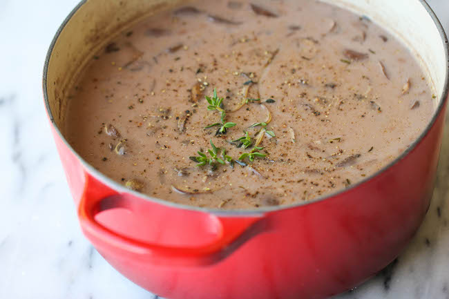 Homemade Cream of Mushroom Soup - The creamiest mushroom soup that tastes like the canned stuff but it's healthier, creamier and tastier!